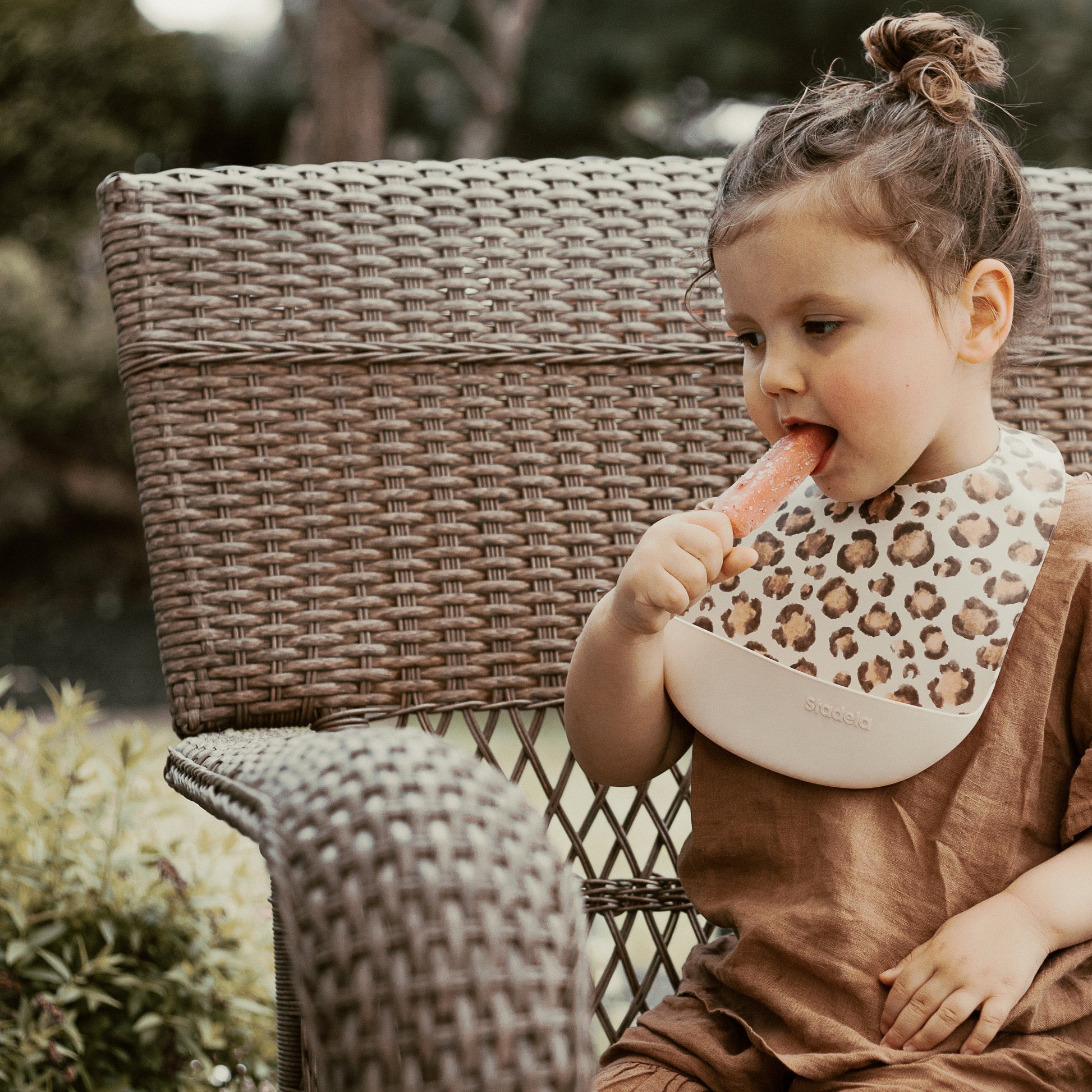 Best baby bibs, gift for baby shower, birthday, Christmas, natural, beige, brown, with leopard print, chita pint, eco friendly, sustainable, silicone bibs, baby led weaning, 6 months baby essentials, starting solids, shop small, toddler must haves, neutral design for baby girl or baby boy, easy clean up